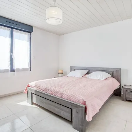 Peyroutic By Interhome